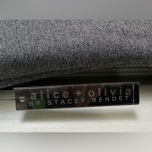 Alice + Olivia Short Sleeve Tiffany Dress in Gray‎ Size 10 NWT! - Picture 9 of 10